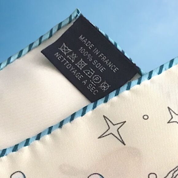 VINTAGE 100% SILK SCARF WITH STUNNING SCENES - Picture 5 of 6